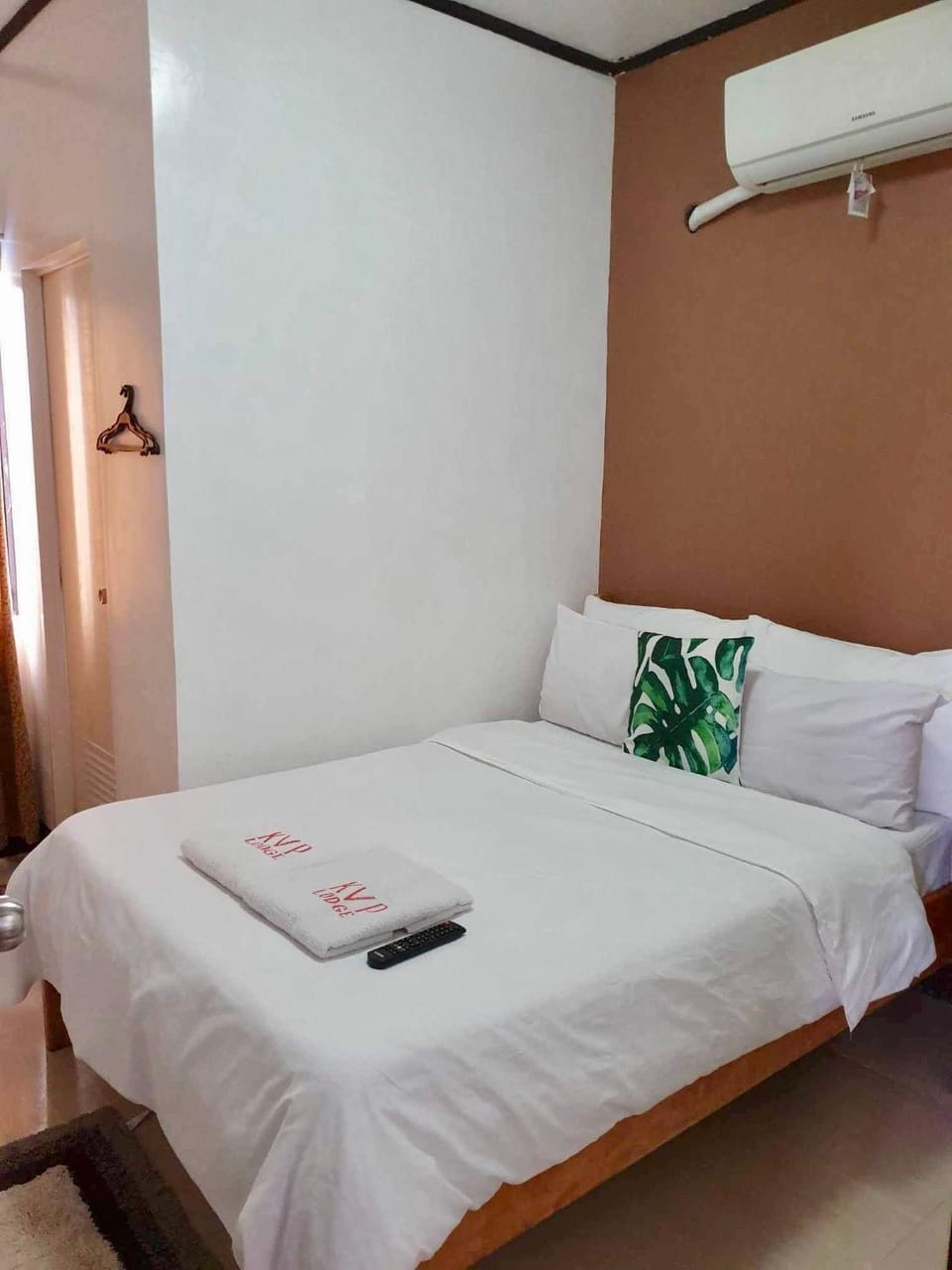 Kalis Viewpoint Lodge Coron Bed and Breakfast in Coron
