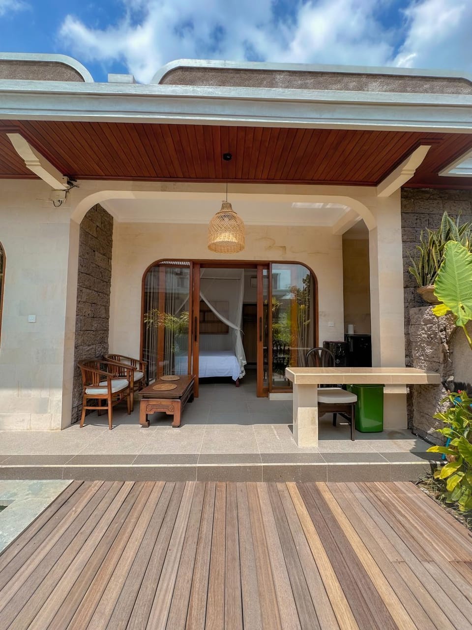 Property building, Balcony/Terrace