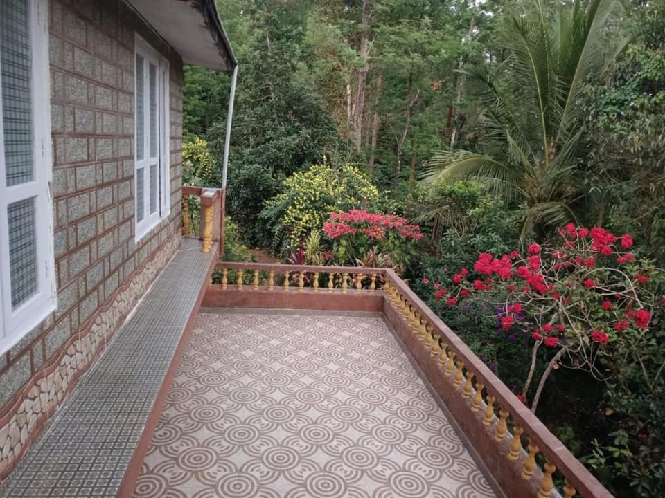 Hill side estate Vacation rental in Kerala