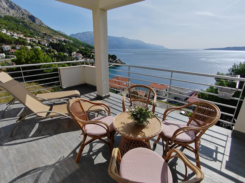 Villa Noa Mimice Apartment in Split-Dalmatia County
