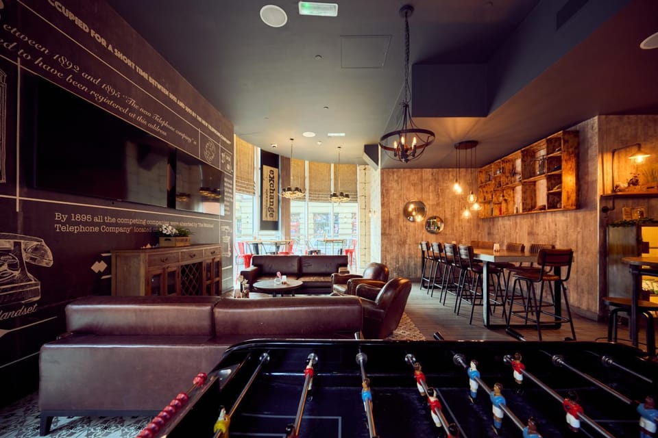 Communal lounge/ TV room