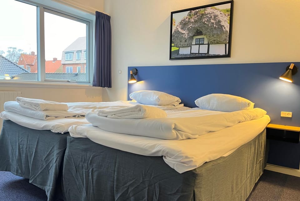 Bathroom, TV and multimedia, Living room, Breakfast, Parking, hair dryier, internet, towels