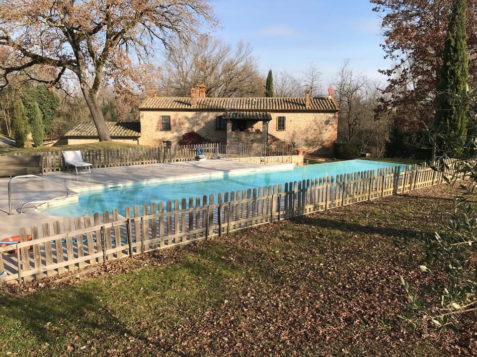 Property building, Garden, Swimming pool