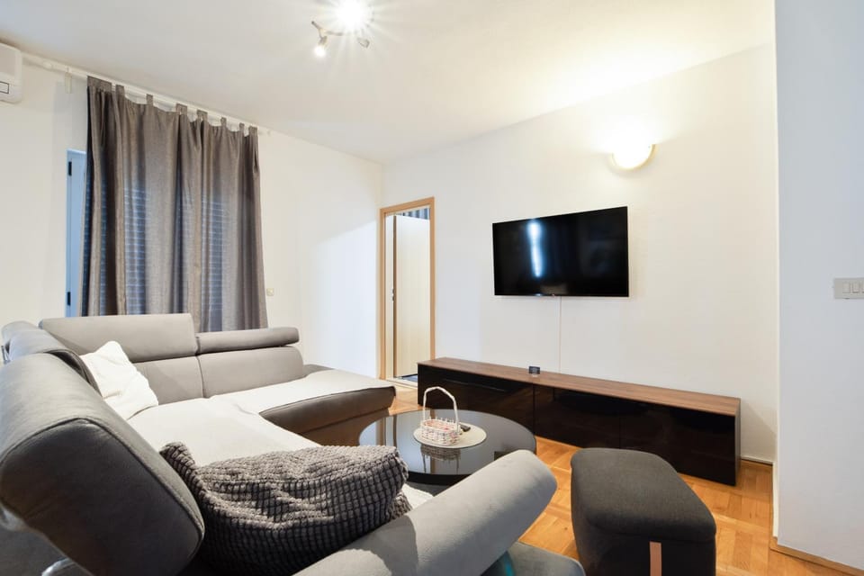 Apartment Hoselito u centru Makarske Bed and Breakfast in Makarska