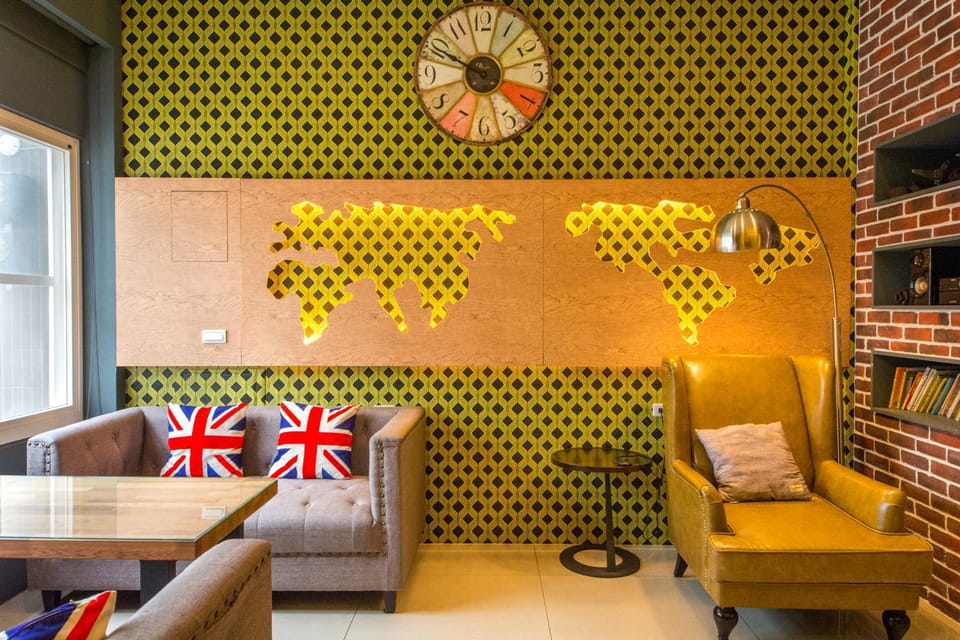 Library, Lounge or bar