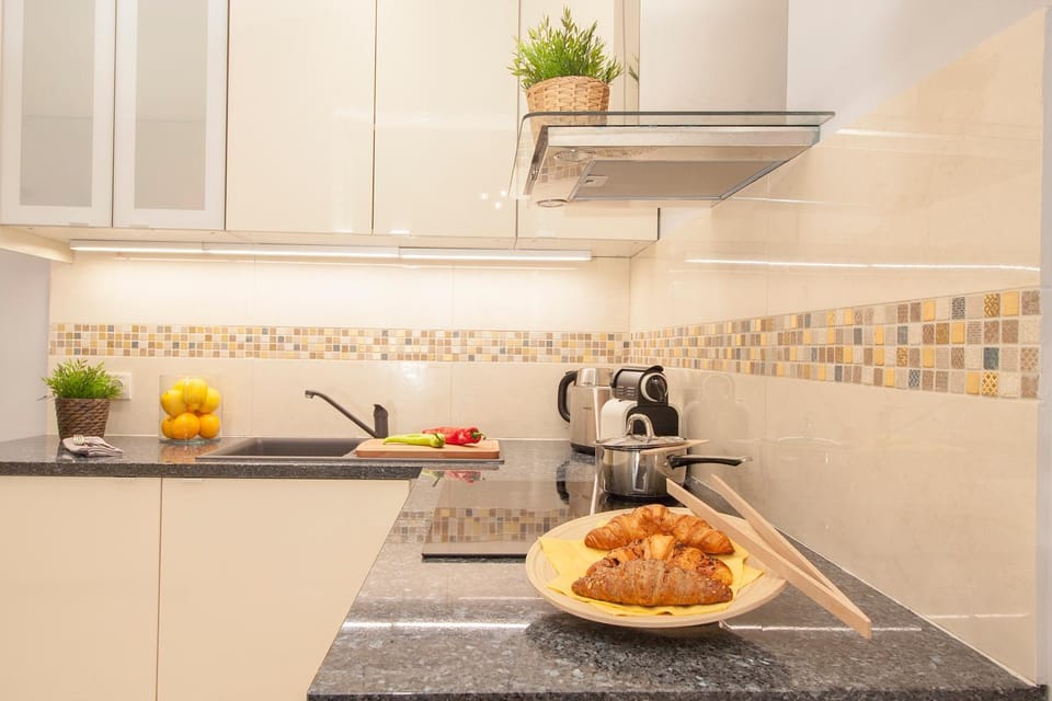 Coffee/tea facilities, Kitchen or kitchenette