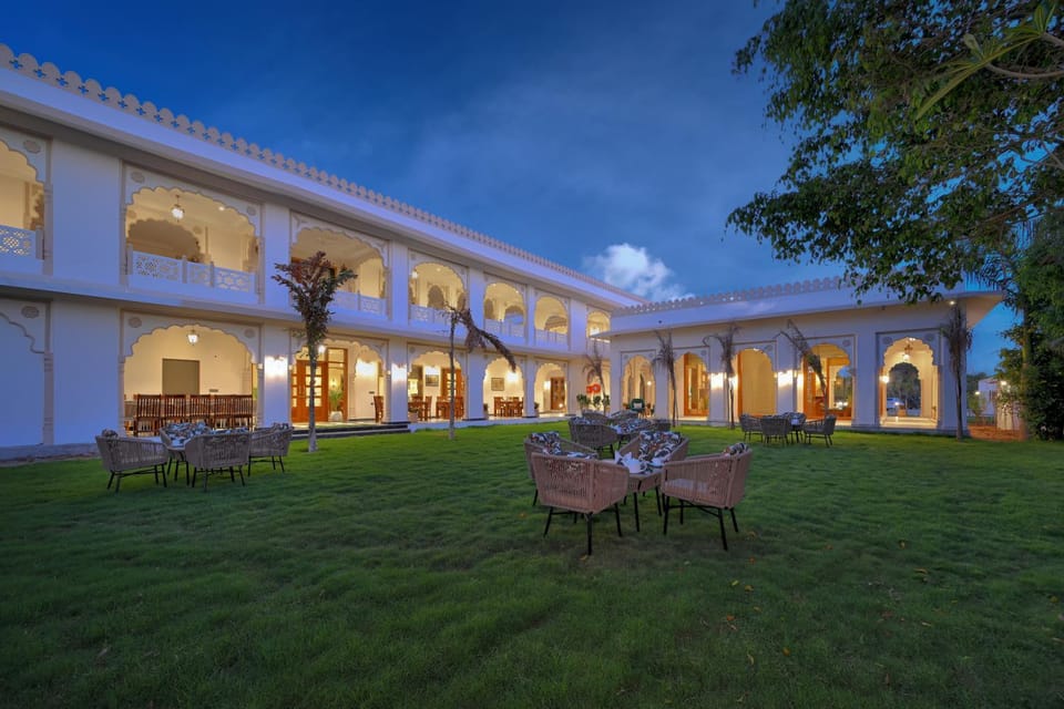 Property building, Garden, Area and facilities