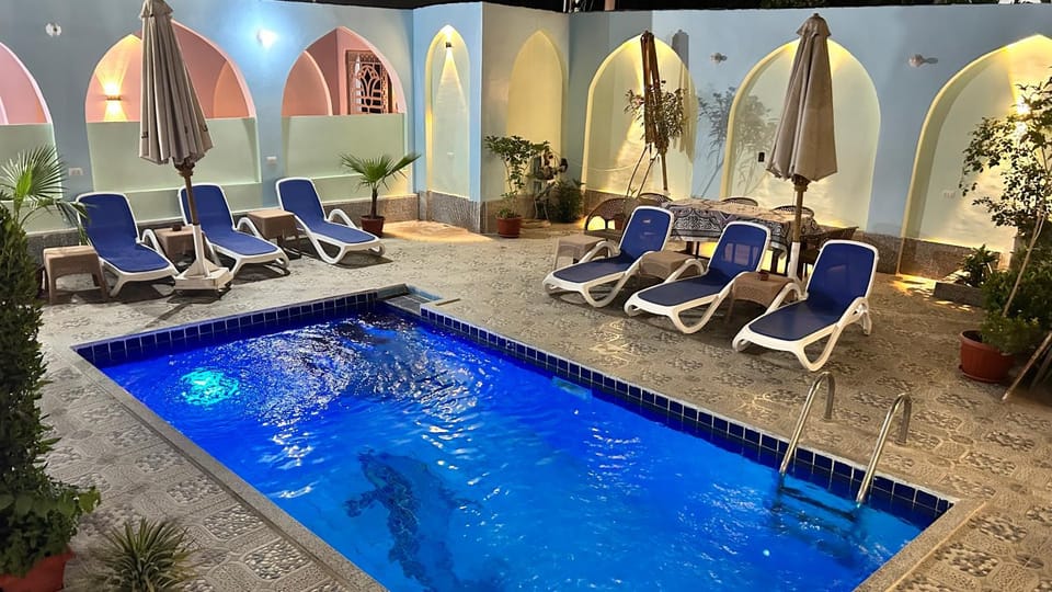 Swimming pool, Swimming pool, sunbed