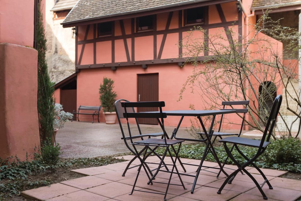 Patio, Garden view