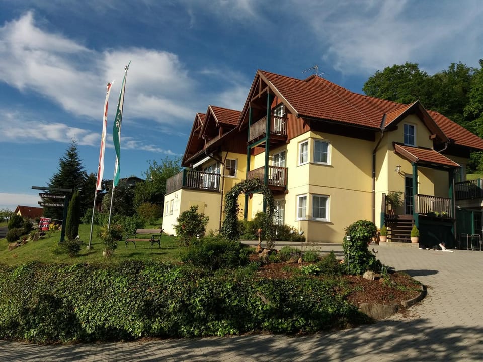 Pension Dreiländerblick Bed and Breakfast in Styria