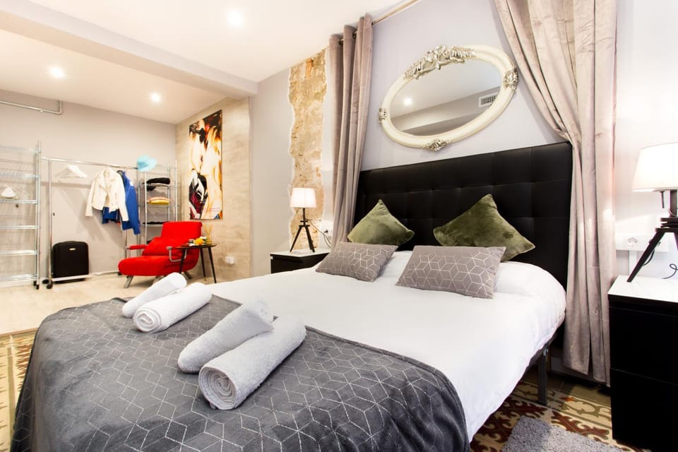 Bed, Bedroom