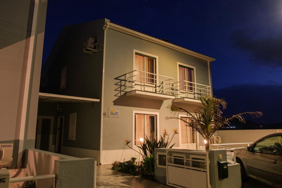Casa Areal de Santa Barbara Bed and Breakfast in Azores District