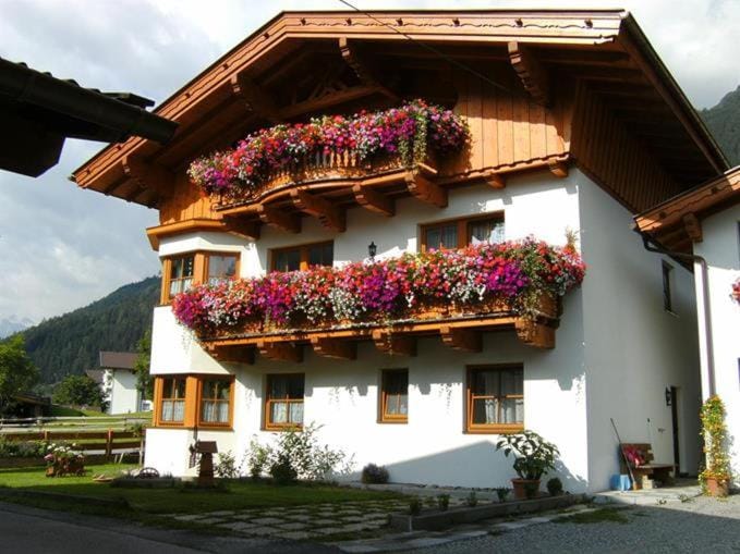 Sägehof Bed and Breakfast in Neustift im Stubaital