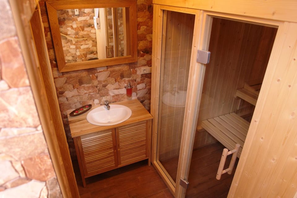 Spa and wellness centre/facilities