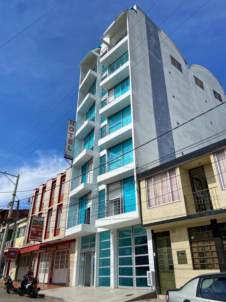 Property building, Day, Street view, Location, Parking
