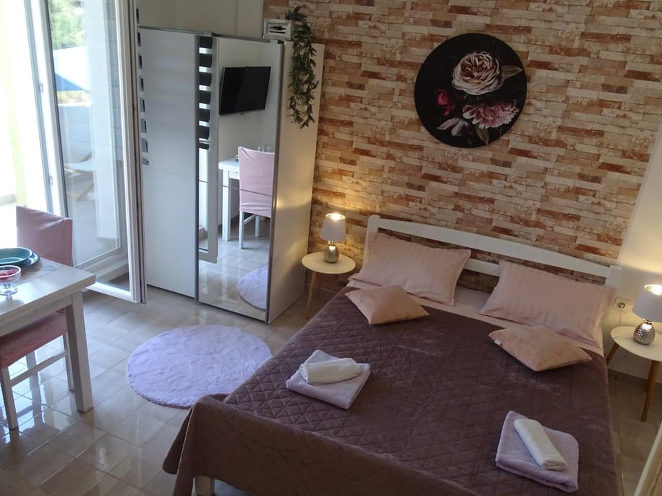 Living room, Bedroom