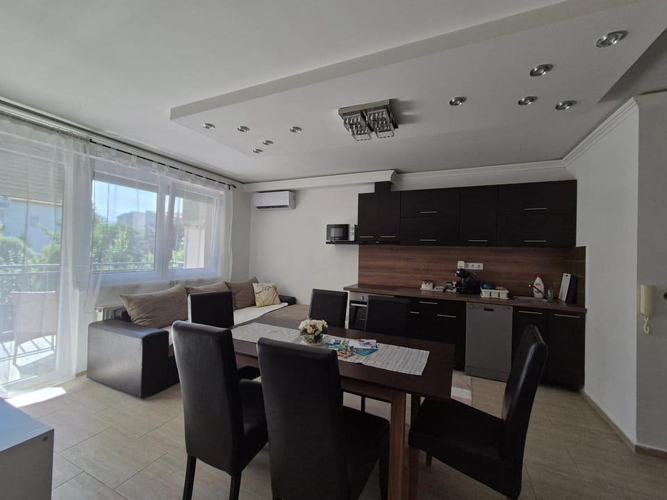Oliva Wellness Apartman Apartment in Siófok