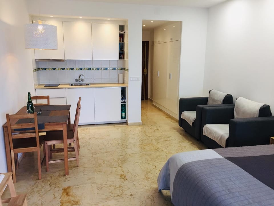 Kitchen or kitchenette, Living room, Dining area