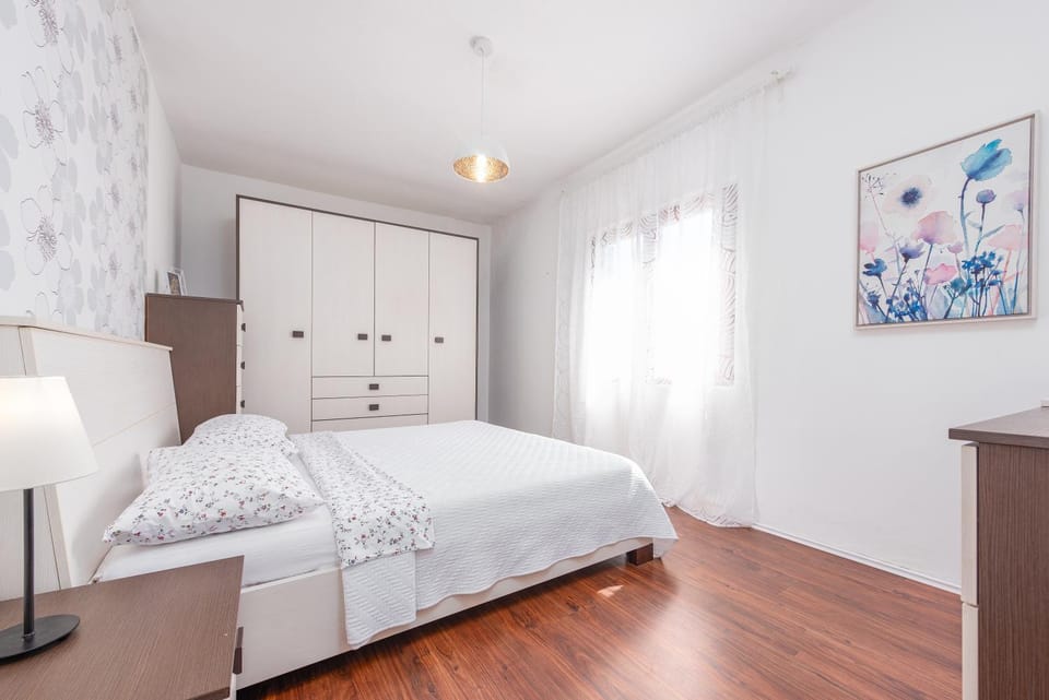 Bed, Bedroom, wardrobe