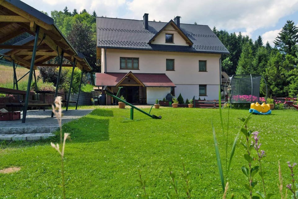 Property building, Natural landscape, Summer, Garden, Garden view