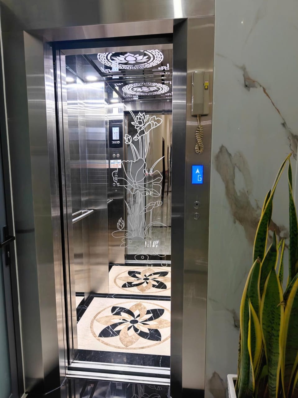 elevator