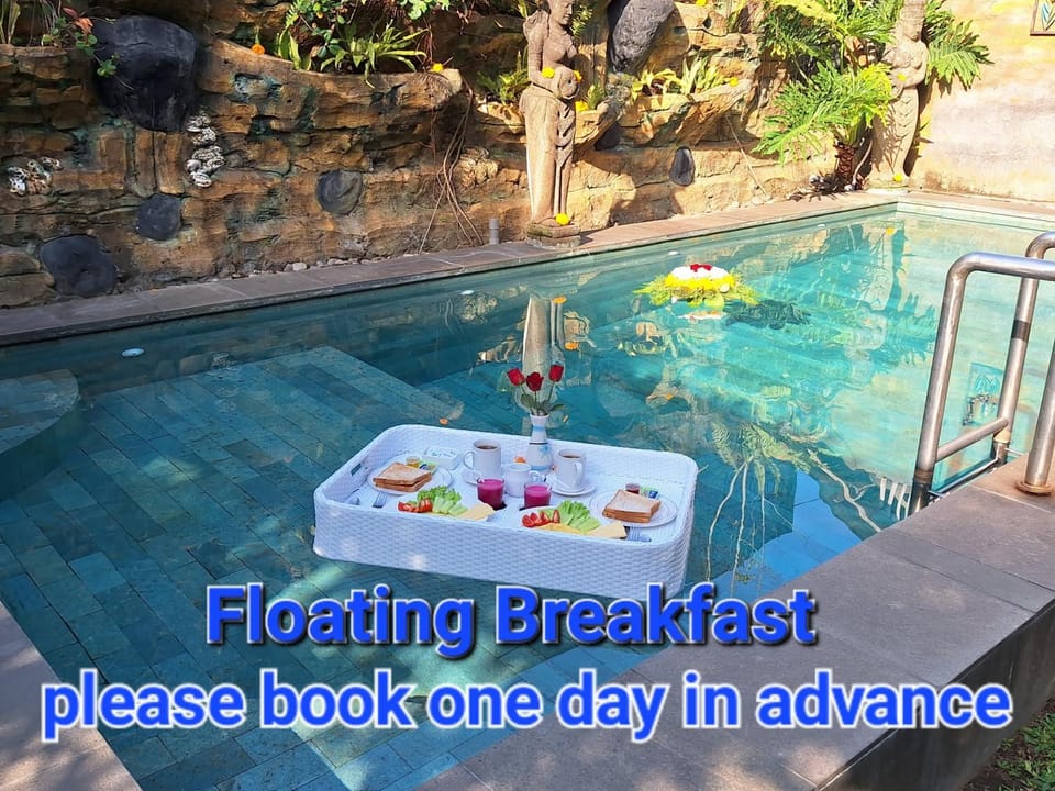 Day, Food and drinks, Food, Pool view, Swimming pool