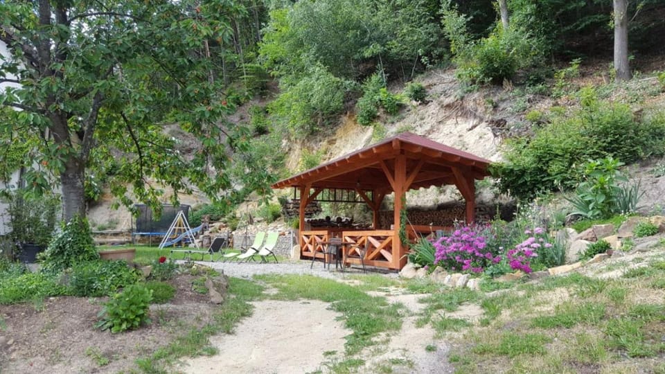 Patio, BBQ facilities, Balcony/Terrace