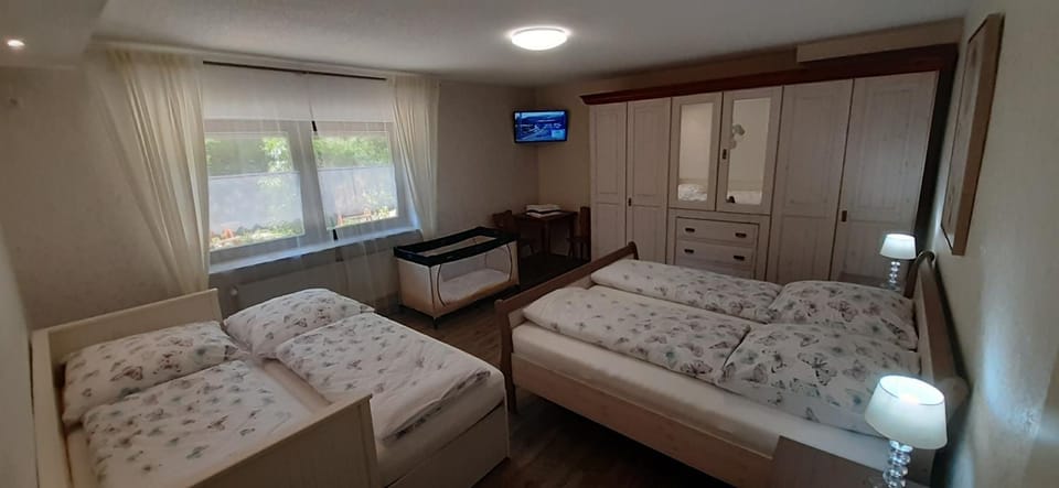 Bed, Photo of the whole room, Decorative detail, Garden view, cot