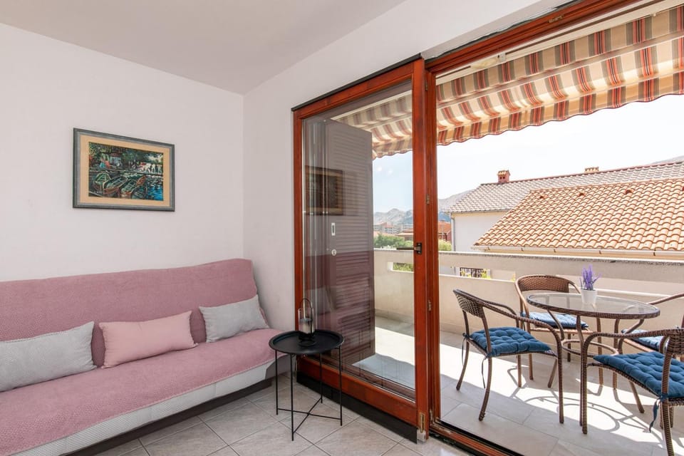 Balcony/Terrace, Living room