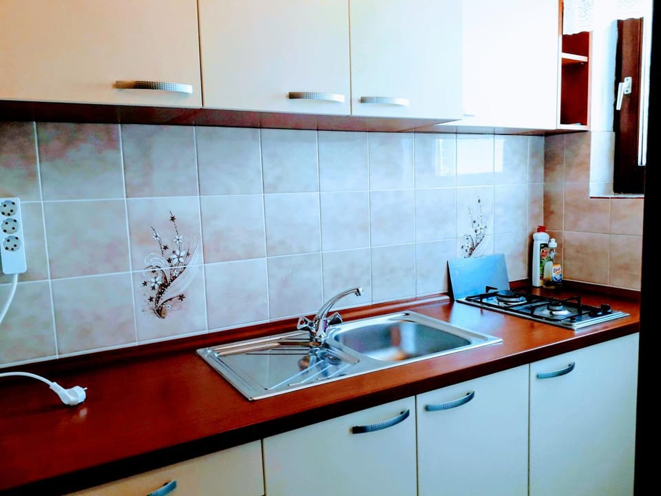 Kitchen or kitchenette, stove