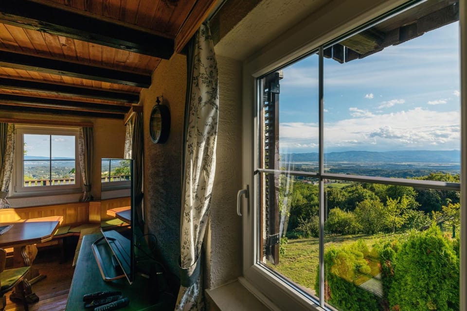 Cosy Hill Home Rucman With a Breathtaking View House in Slovenia