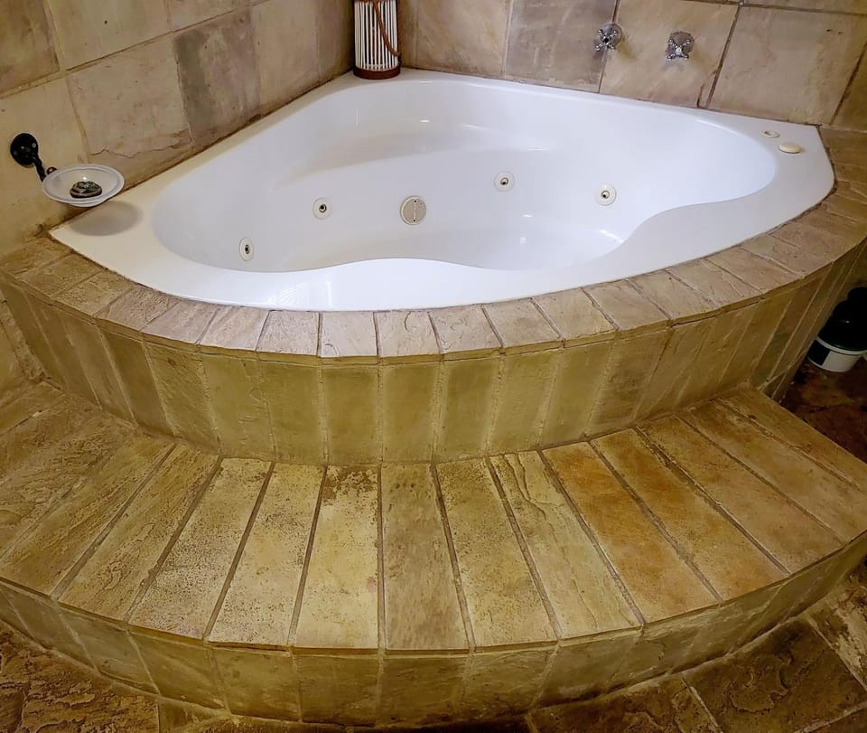 Hot Tub, Bathroom, Bath