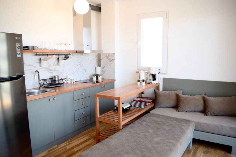 Kitchen or kitchenette, Living room, Seating area