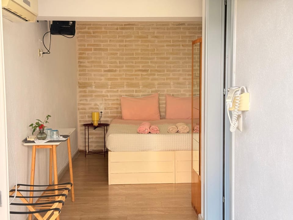 Tzavelitiko Home Bed and Breakfast in Vlorë County, Albania