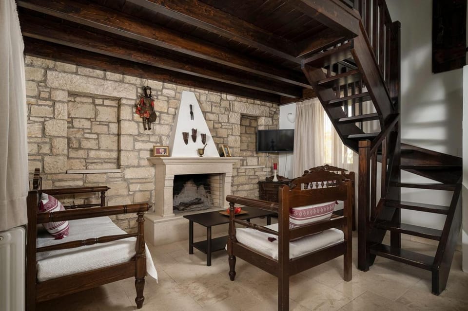 Living room, Photo of the whole room, Seating area