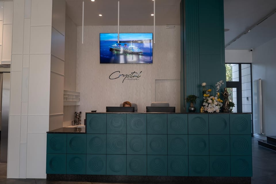 TV and multimedia, Lobby or reception