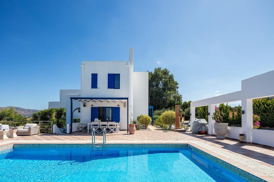 Winter, Summer, Swimming pool