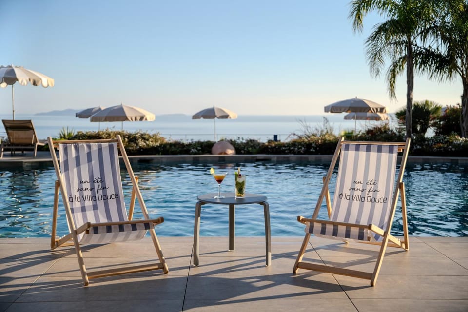 Lounge or bar, Swimming pool