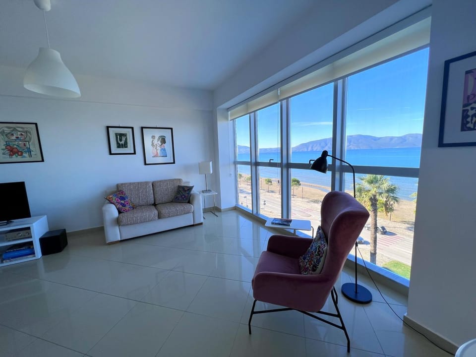 Living room, Seating area, Sea view, Family