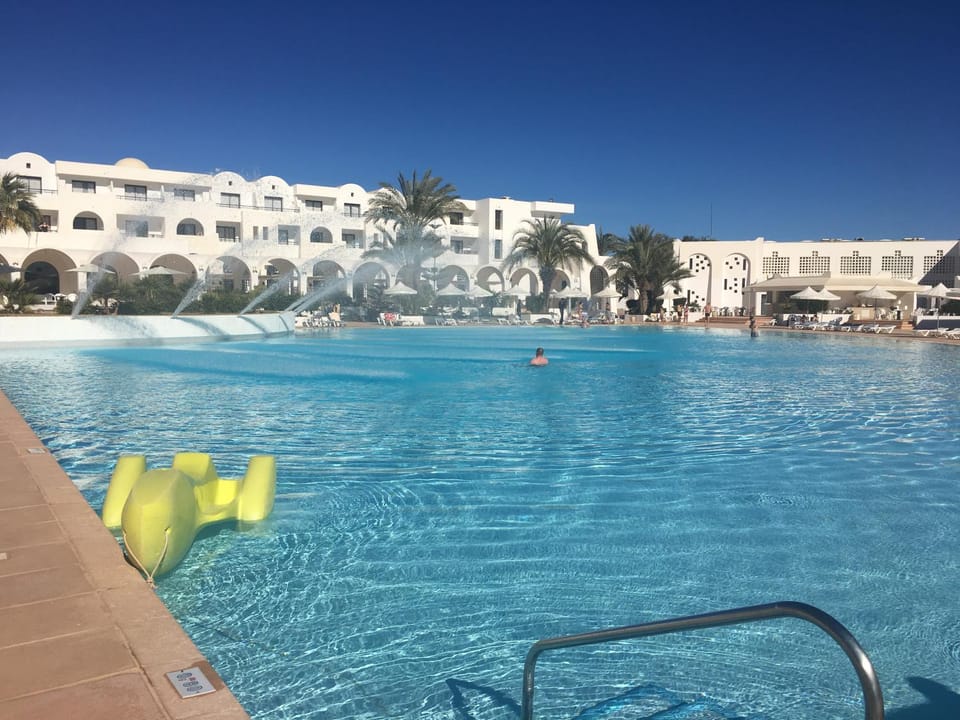 Garden, Pool view, Swimming pool, Family
