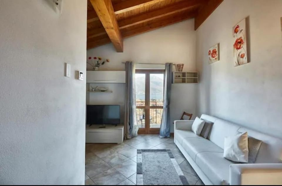 Ulivi on the Lake Apartment in Dongo