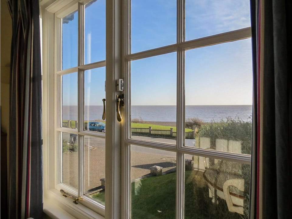 Living room, Sea view