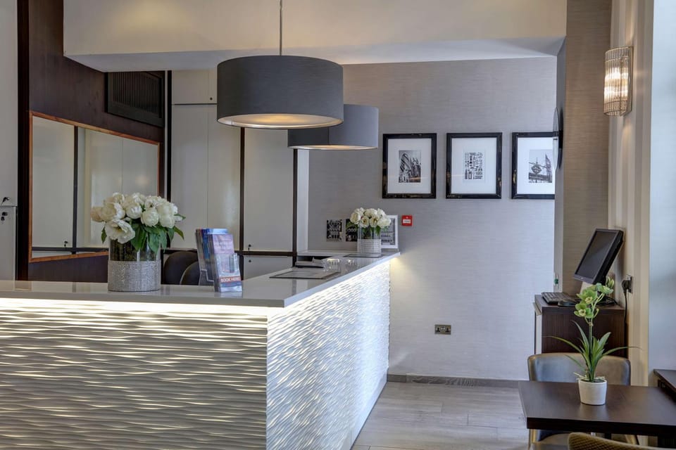 Lobby or reception, On site