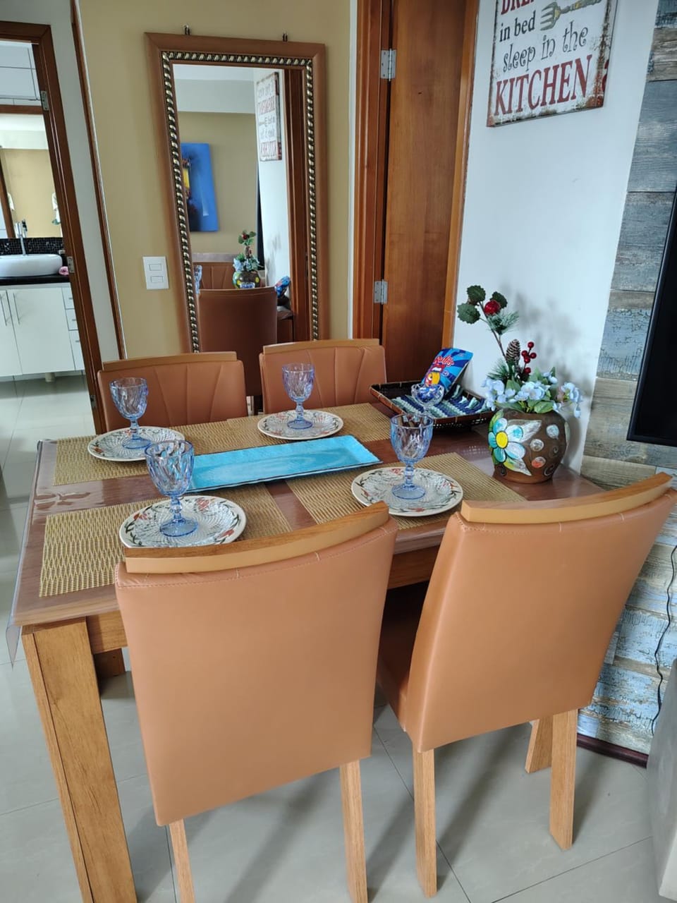 Living room, Dining area