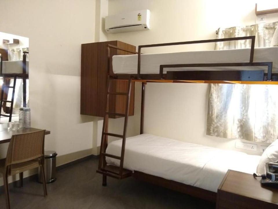 Bed, Bedroom, bunk bed