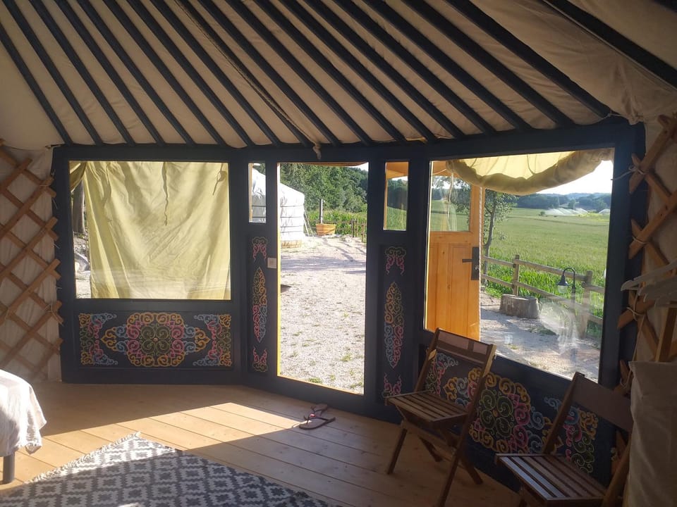 View (from property/room), Balcony/Terrace, Garden view