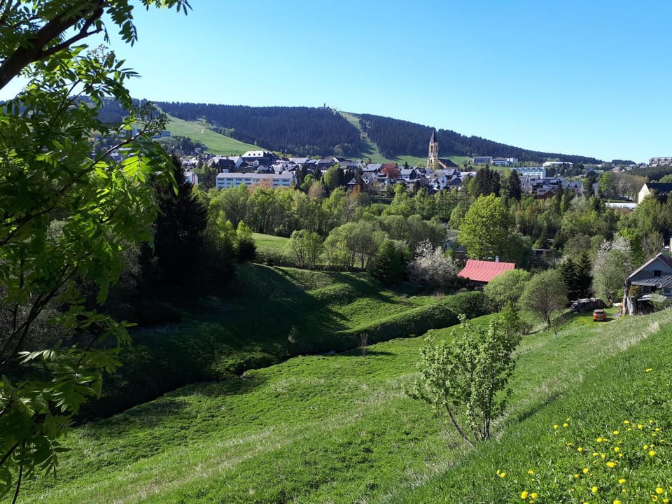 Restaurant/places to eat, Natural landscape, Hiking