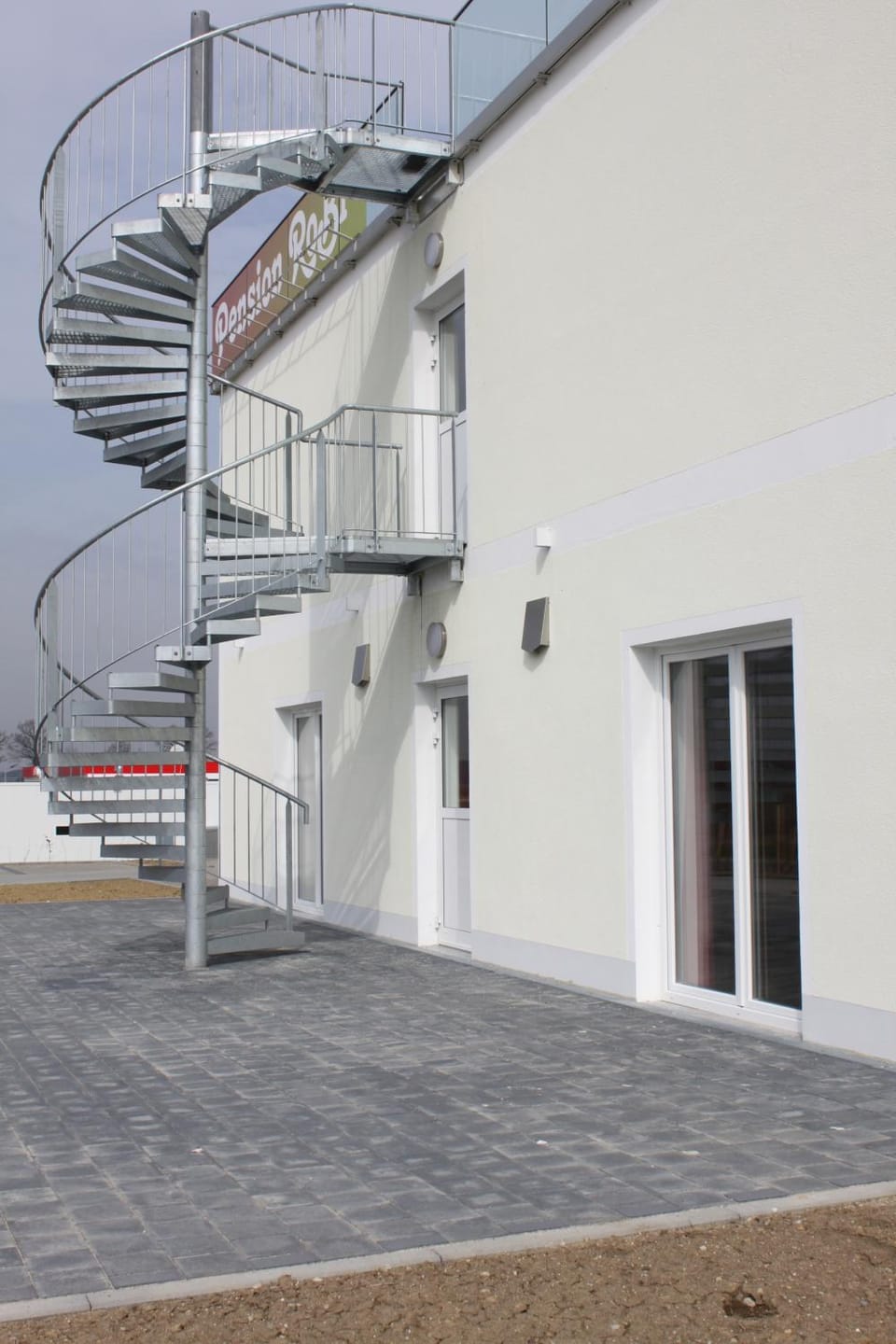 Facade/entrance