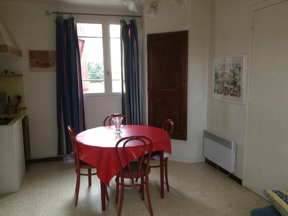Dining area, Breakfast