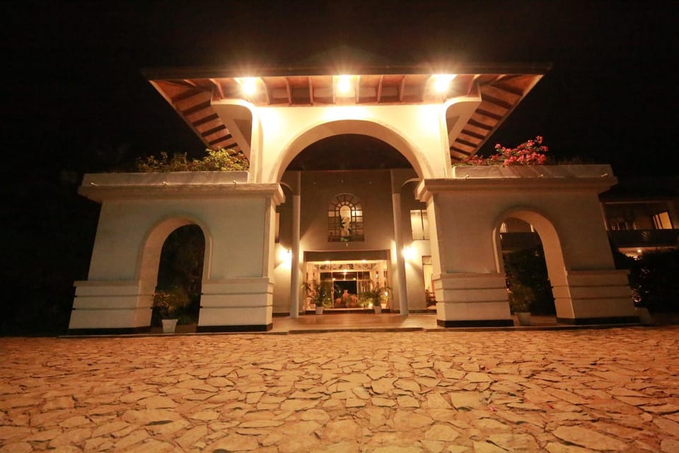 Property building, Facade/entrance